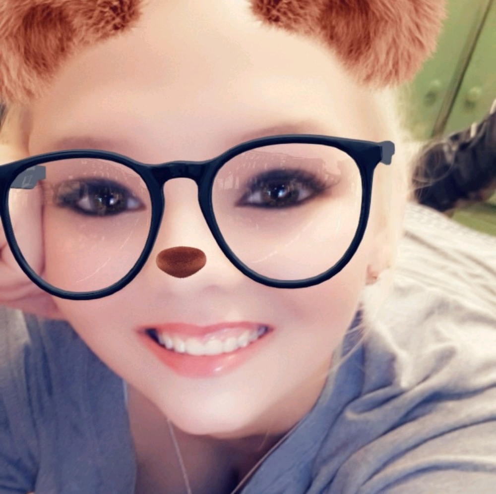 Meet your Posher, Ariana